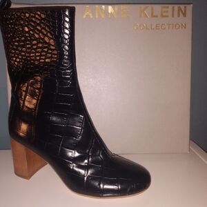 Anne Klein leather Boots